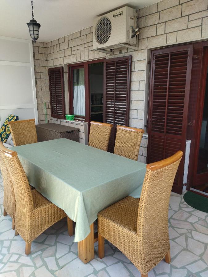 Zelena Oaza Apartment Новиград Екстериор снимка